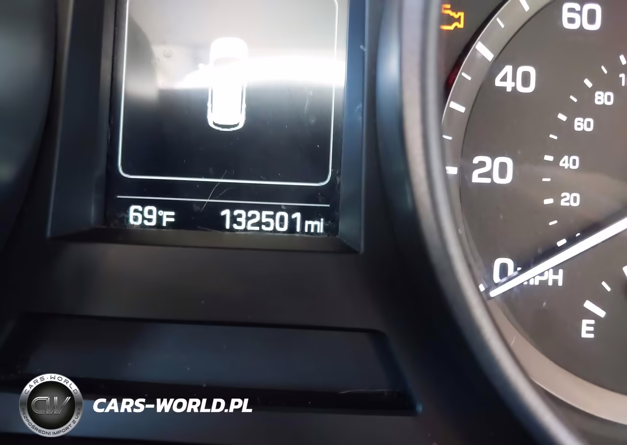 2017 Hyundai Santa Fe Sport 2.4L VIN:5XYZUDLB3HG423385 - 15
