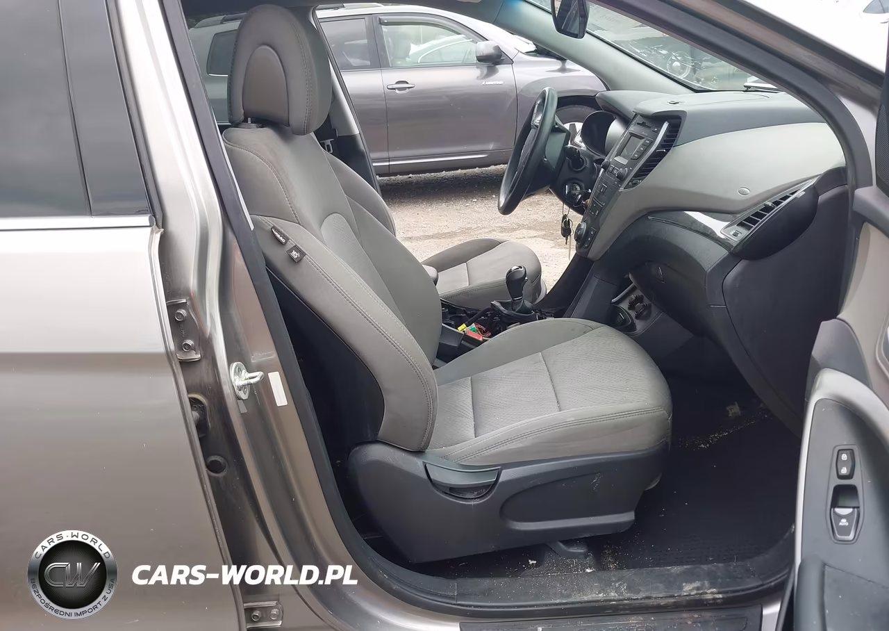 2016 Hyundai Santa Fe Sport 2.4L VIN:5XYZU3LB2GG374642 - 5