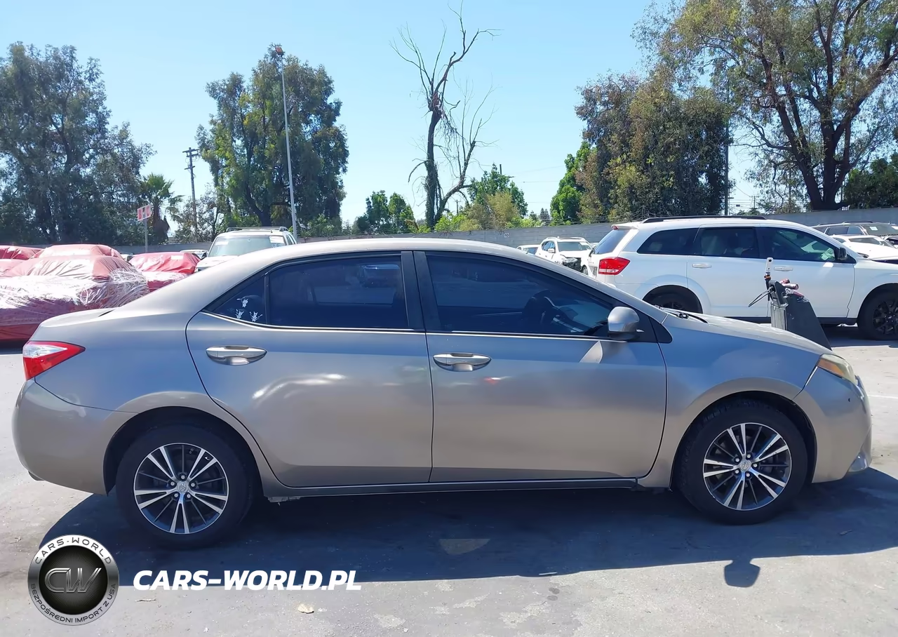 2016 Toyota Corolla Le Plus VIN:5YFBURHE6GP379054 - 13