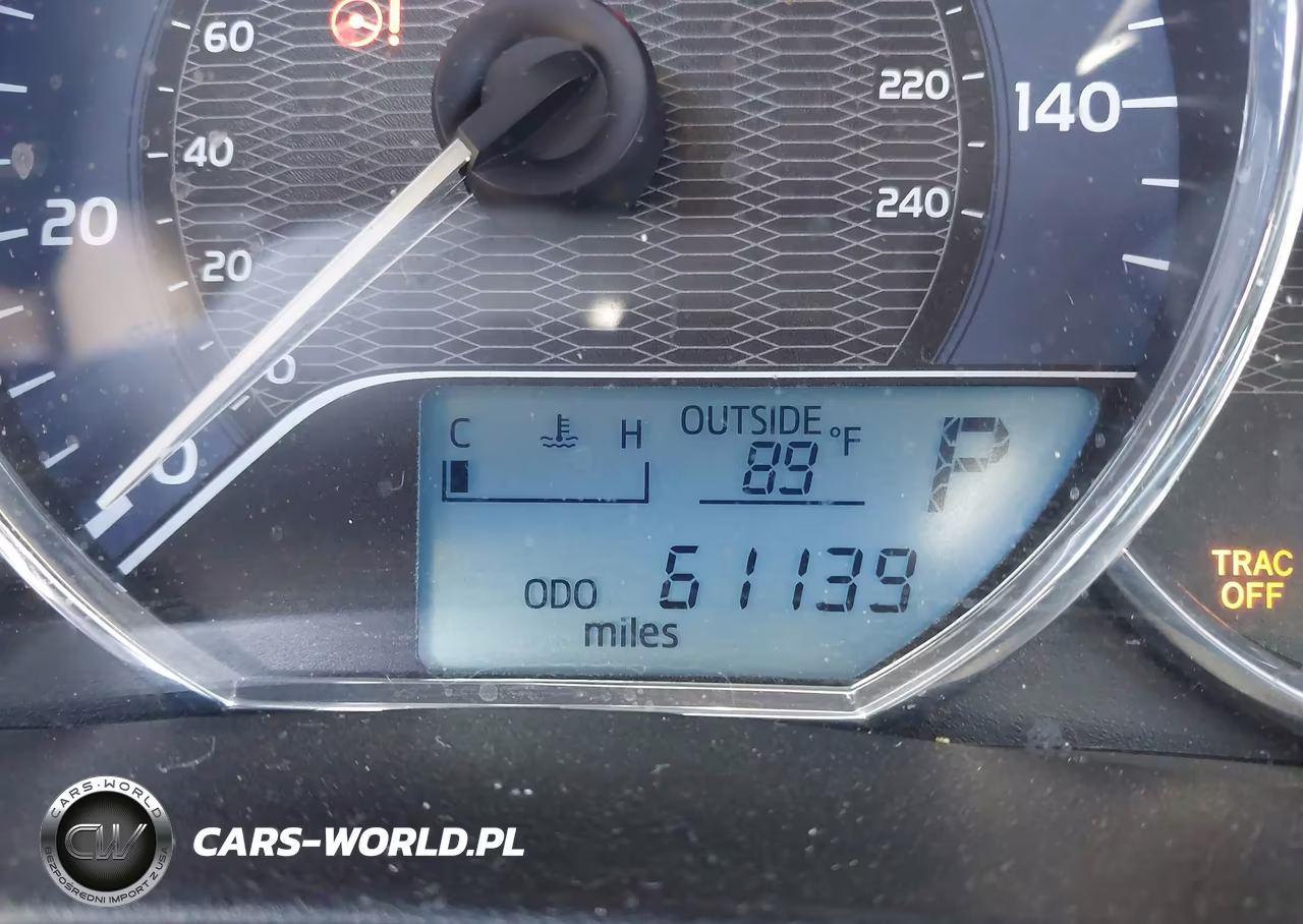 2016 Toyota Corolla Le Plus VIN:5YFBURHE6GP379054 - 15