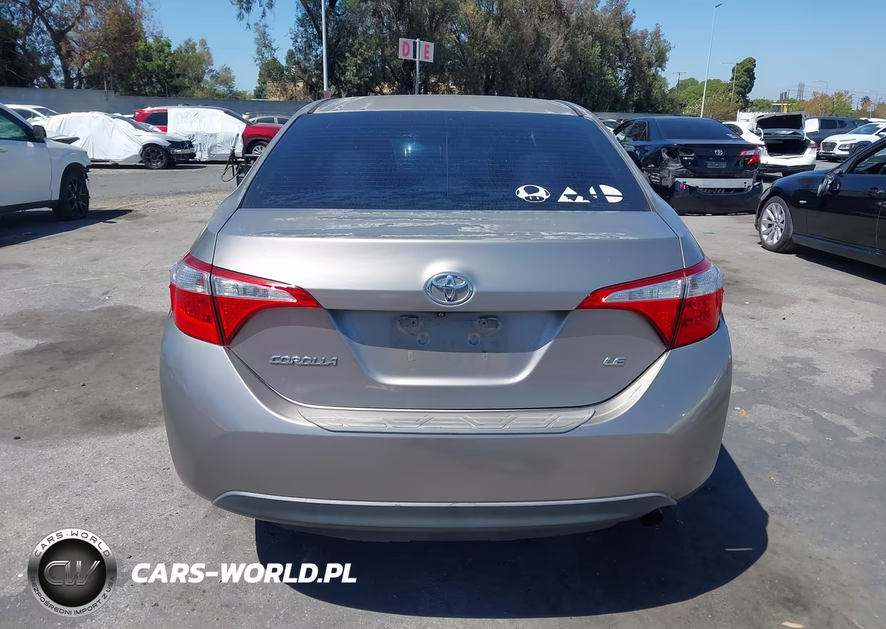 2016 Toyota Corolla Le Plus VIN:5YFBURHE6GP379054 - 16