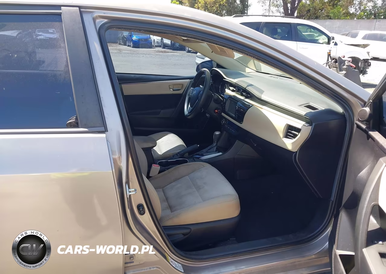 2016 Toyota Corolla Le Plus VIN:5YFBURHE6GP379054 - 5