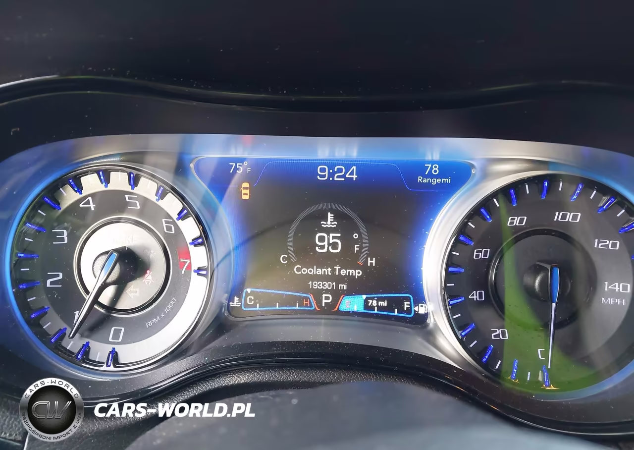2020 Chrysler 300 300S VIN:2C3CCABG4LH141792 - 7