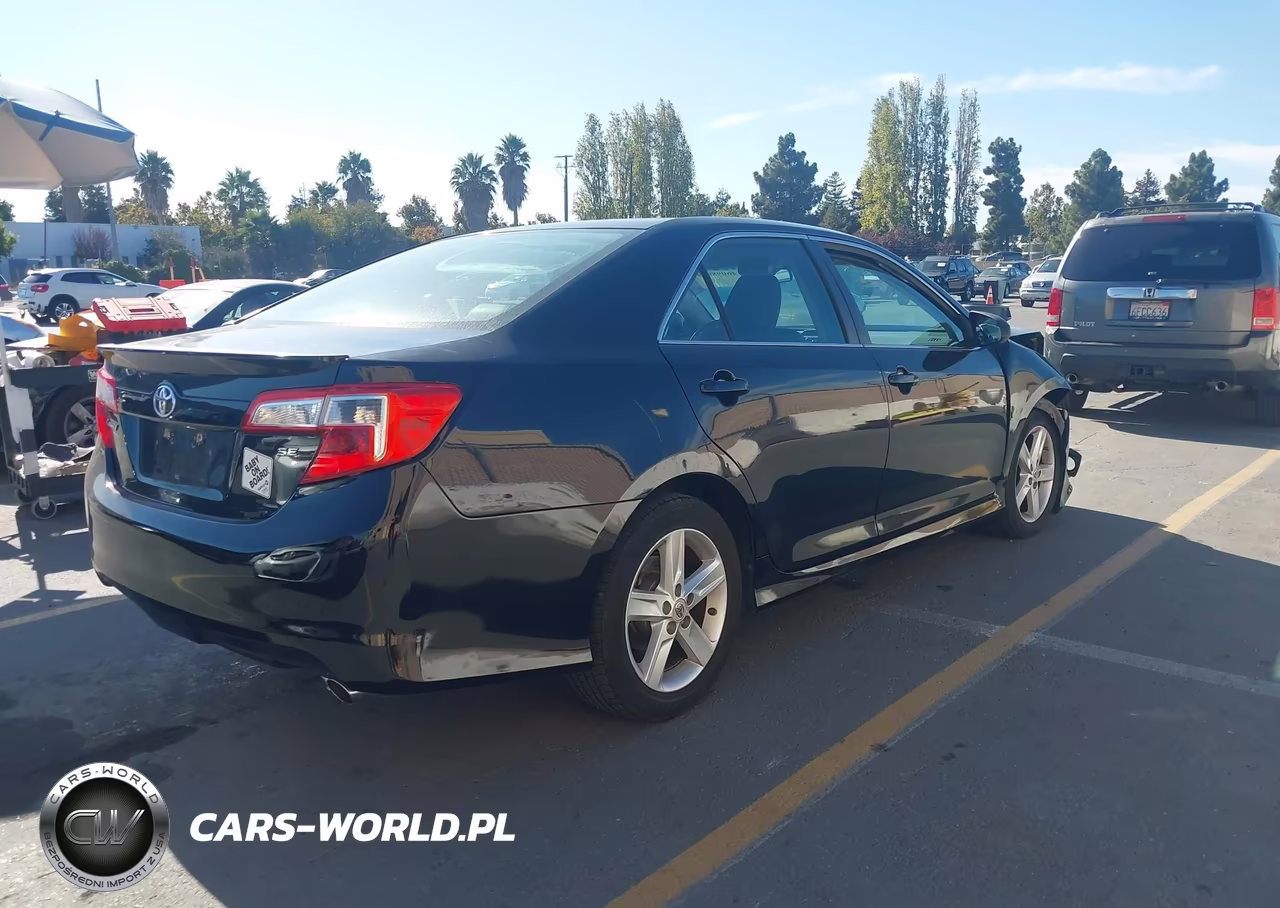 2013 Toyota Camry Se VIN:4T1BF1FK0DU225809 - 4