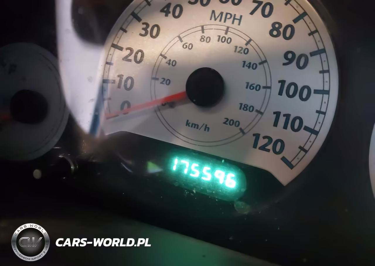 2005 Chrysler Town & Country Touring VIN:2C4GP54LX5R574601 - 15