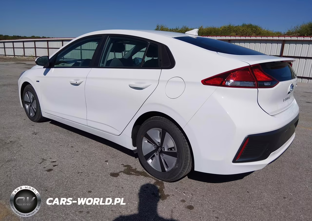2020 Hyundai Ioniq Hybrid Blue VIN:KMHC65LC6LU233193 - 3