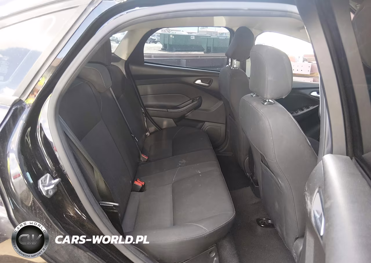 2016 Ford Focus Se VIN:1FADP3F22GL260907 - 8