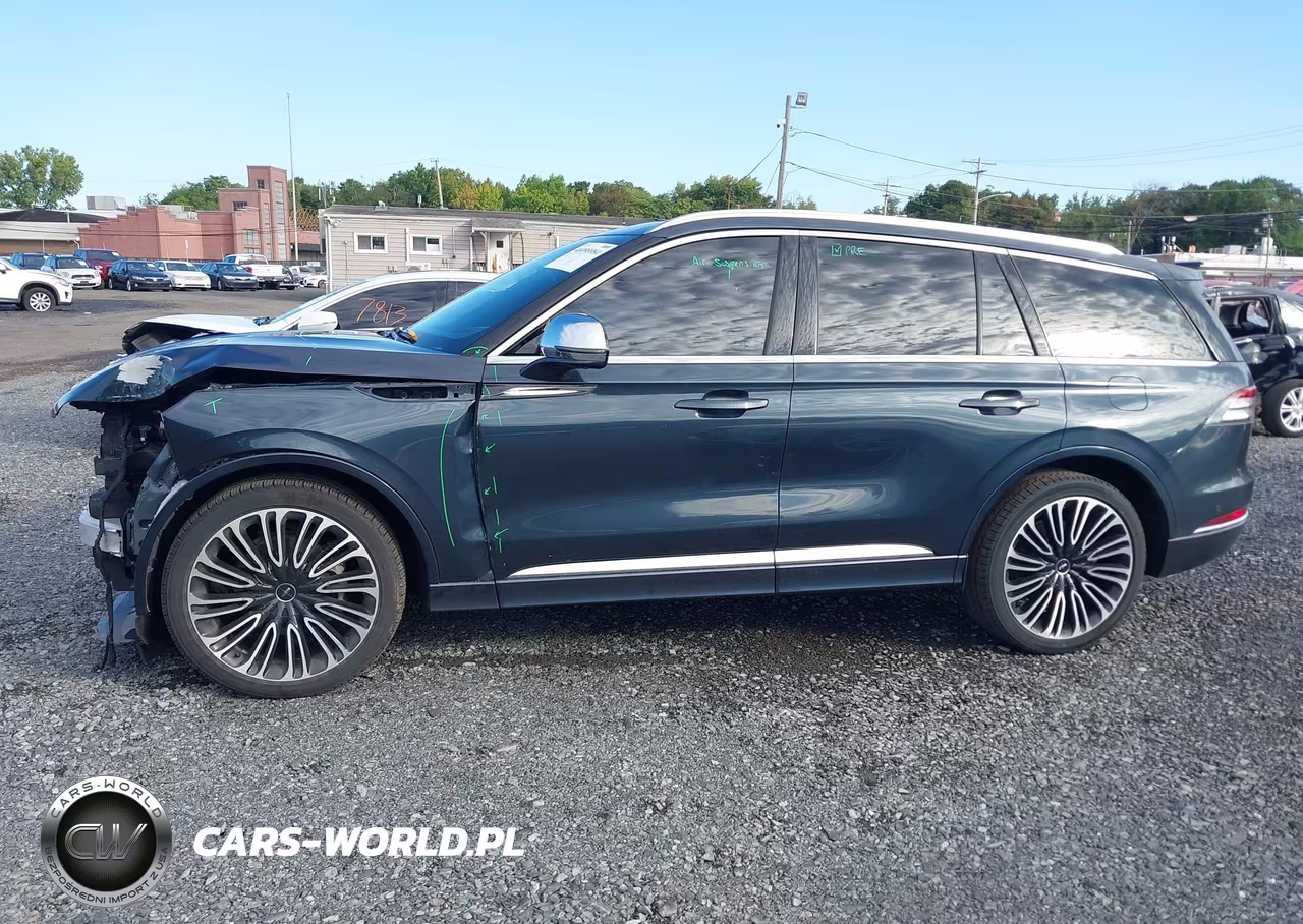 2021 Lincoln Aviator Black Label VIN:5LM5J9XC5MGL03126 - 14