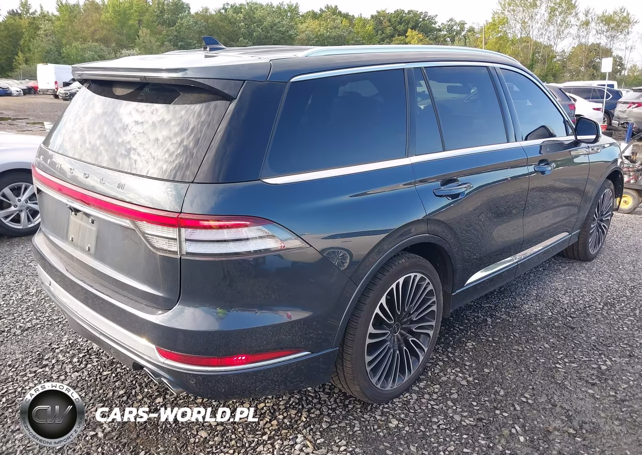 2021 Lincoln Aviator Black Label VIN:5LM5J9XC5MGL03126 - 4