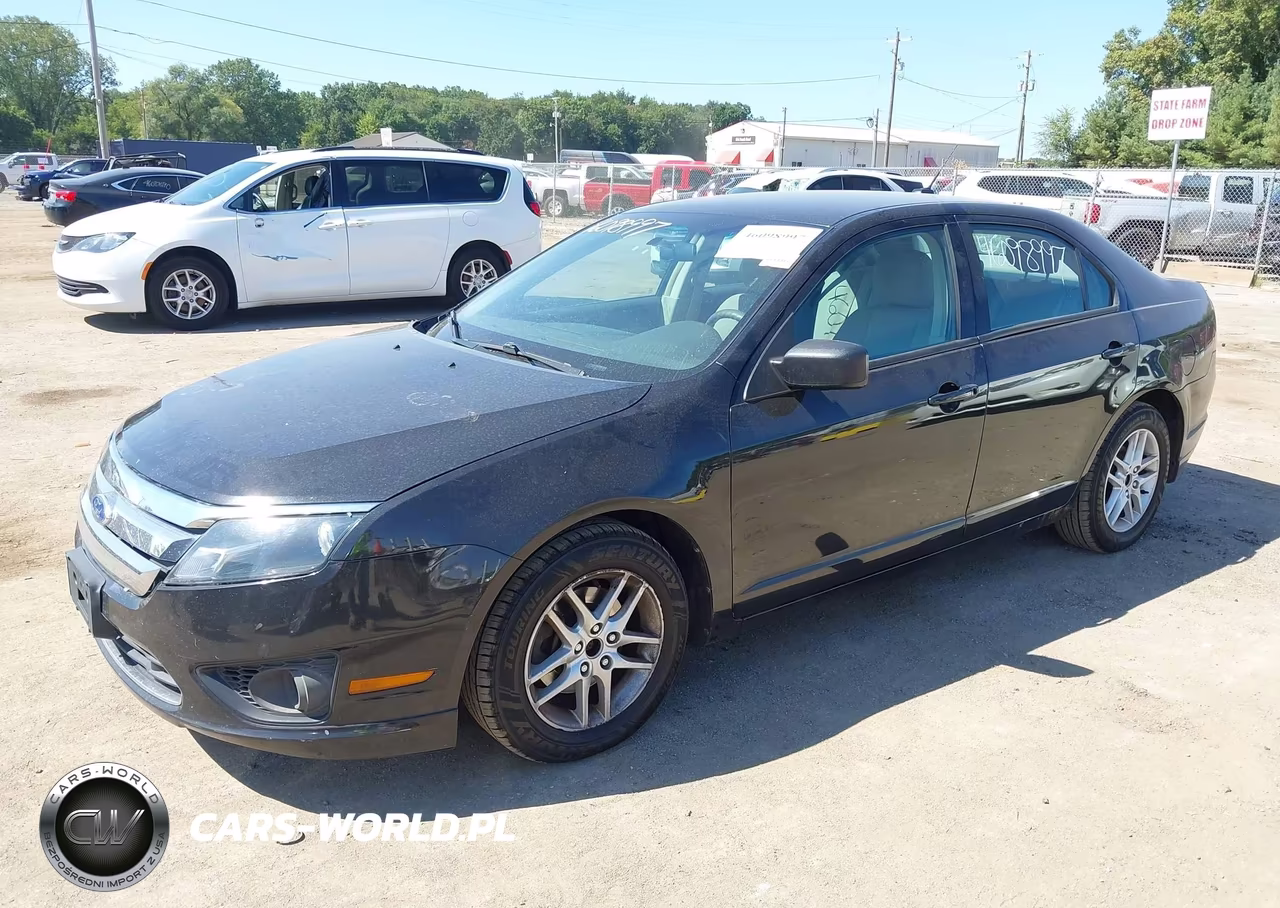 2011 Ford Fusion S VIN:3FAHP0GA5BR290421 - 2