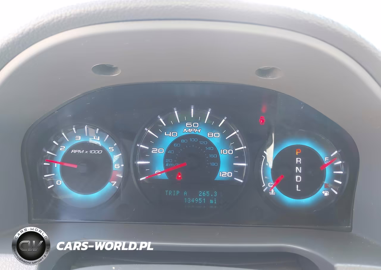 2011 Ford Fusion S VIN:3FAHP0GA5BR290421 - 7