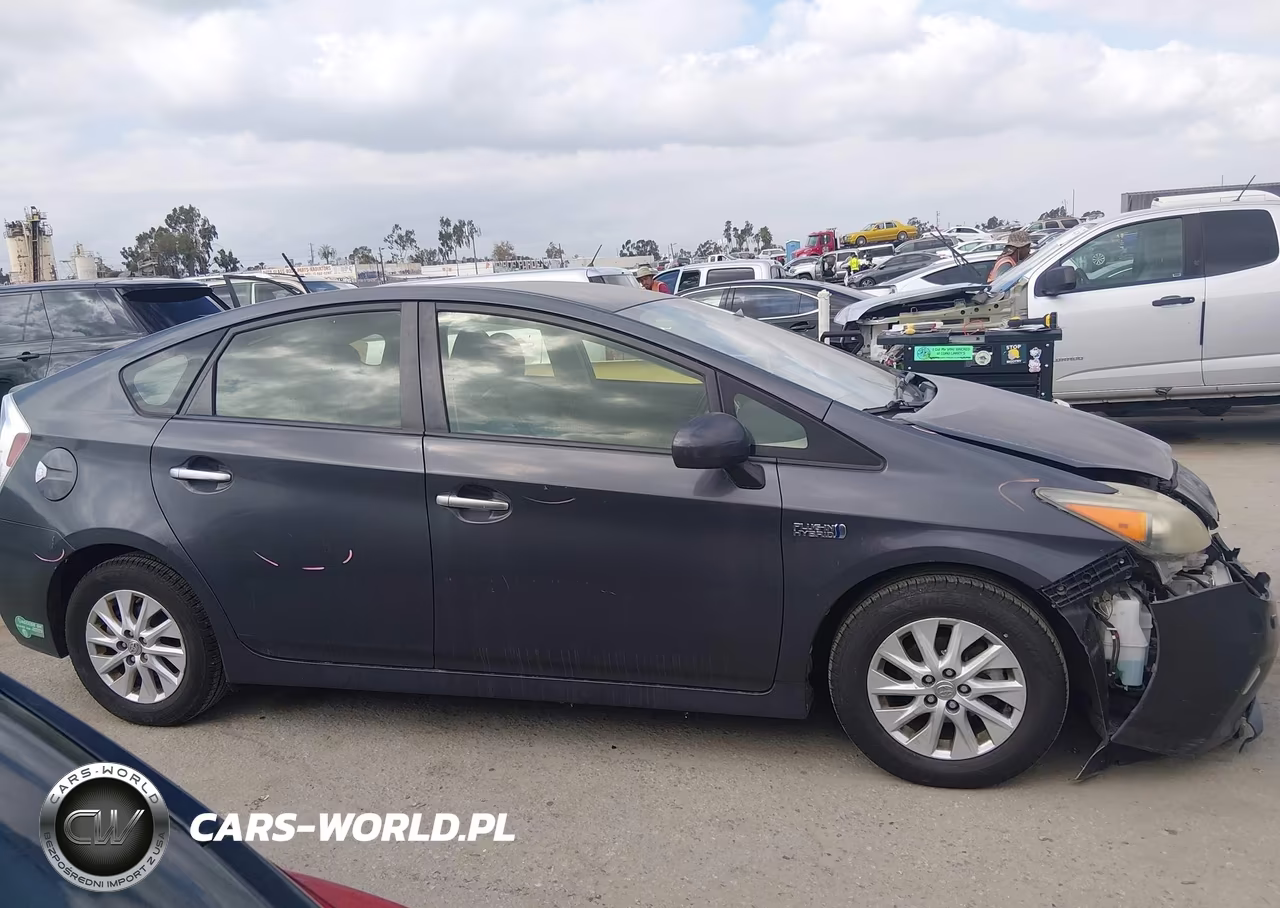 2012 Toyota Prius Plug-In Advanced VIN:JTDKN3DP9C3025095 - 13