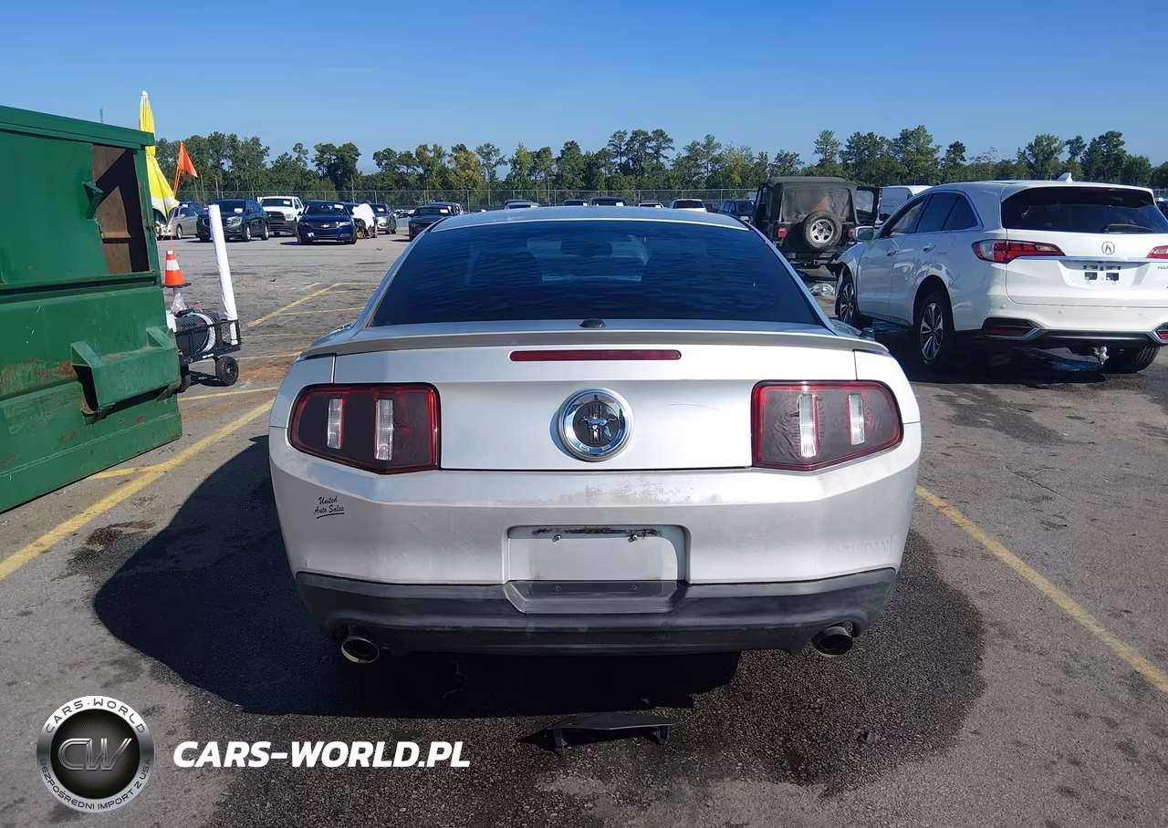 2011 Ford Mustang V6 Premium VIN:1ZVBP8AM4B5125915 - 16