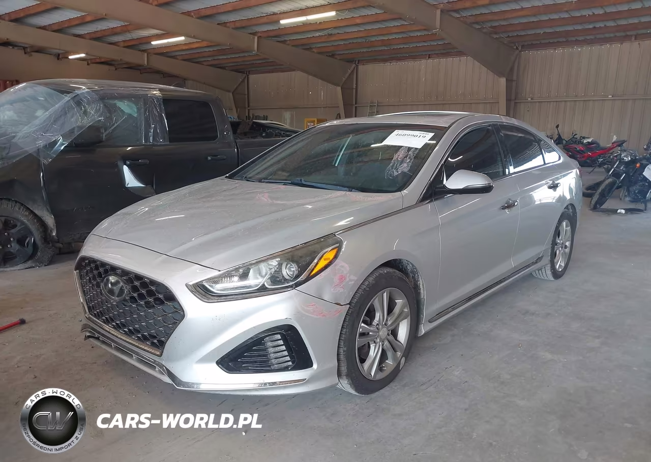 2018 Hyundai Sonata Sport VIN:5NPE34AF0JH695091 - 2