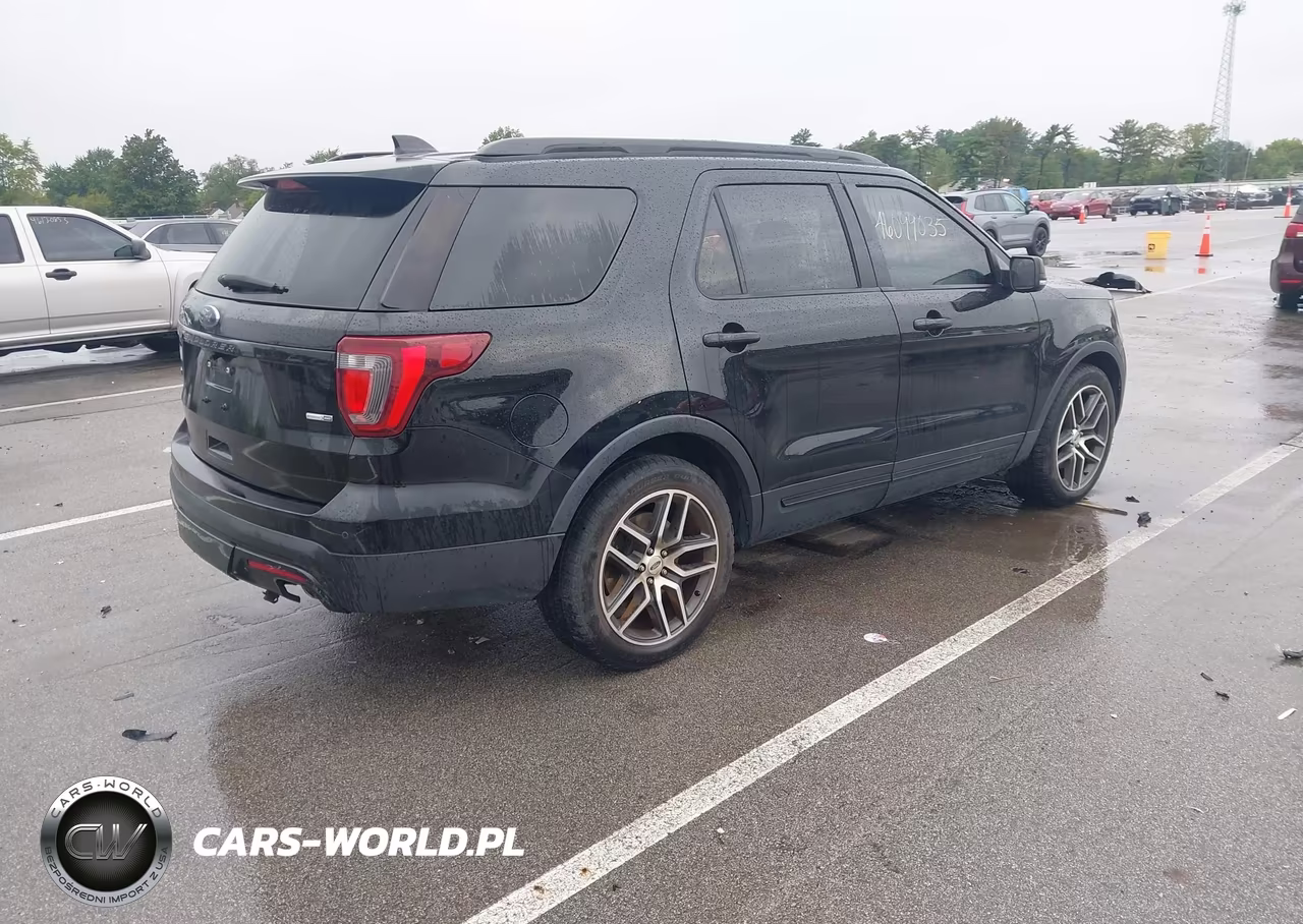 2016 Ford Explorer Sport VIN:1FM5K8GT6GGC46823 - 4