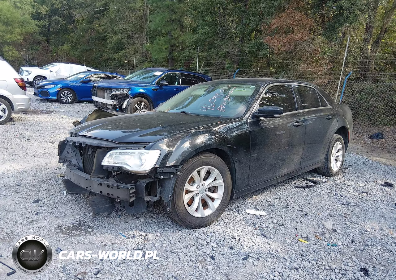 2015 Chrysler 300 Limited VIN:2C3CCAAG4FH922026 - 2