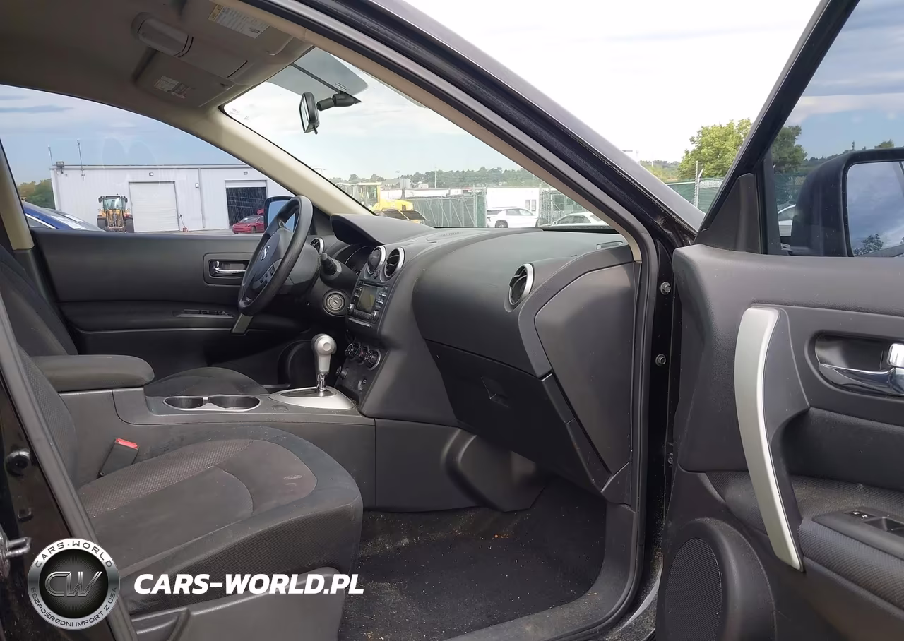 2013 Nissan Rogue S VIN:JN8AS5MV1DW617898 - 5