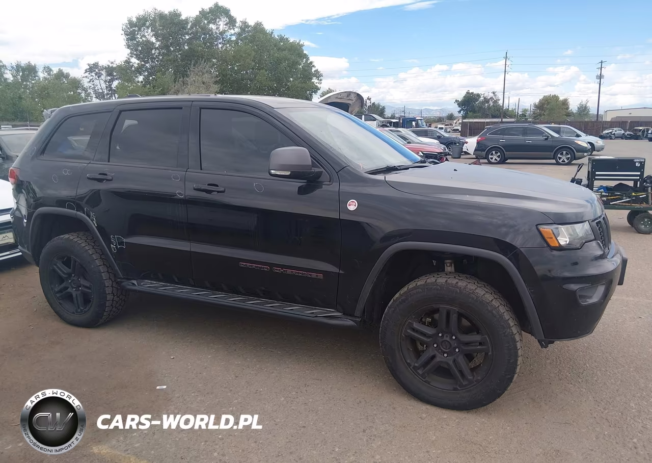 2020 Jeep Grand Cherokee Trailhawk 4X4 VIN:1C4RJFLG0LC158311 - 13