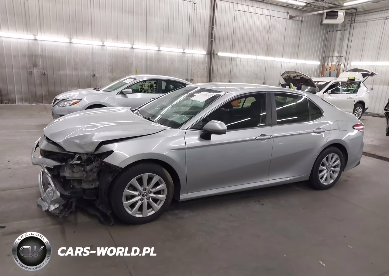2018 Toyota Camry Le VIN:JTNB11HKXJ3027364 - 2