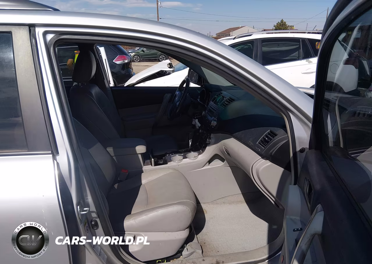 2010 Toyota Highlander Sport V6 VIN:5TDEK3EH0AS007187 - 5