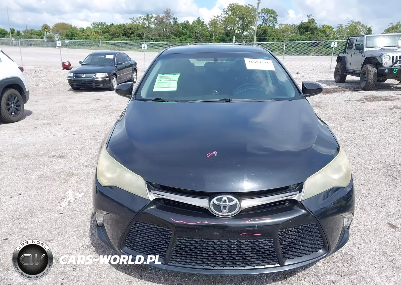 2015 Toyota Camry Se VIN:4T1BF1FK2FU110616 - 12