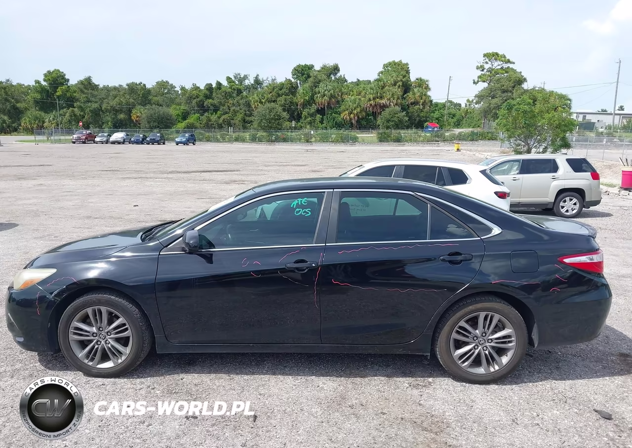 2015 Toyota Camry Se VIN:4T1BF1FK2FU110616 - 14