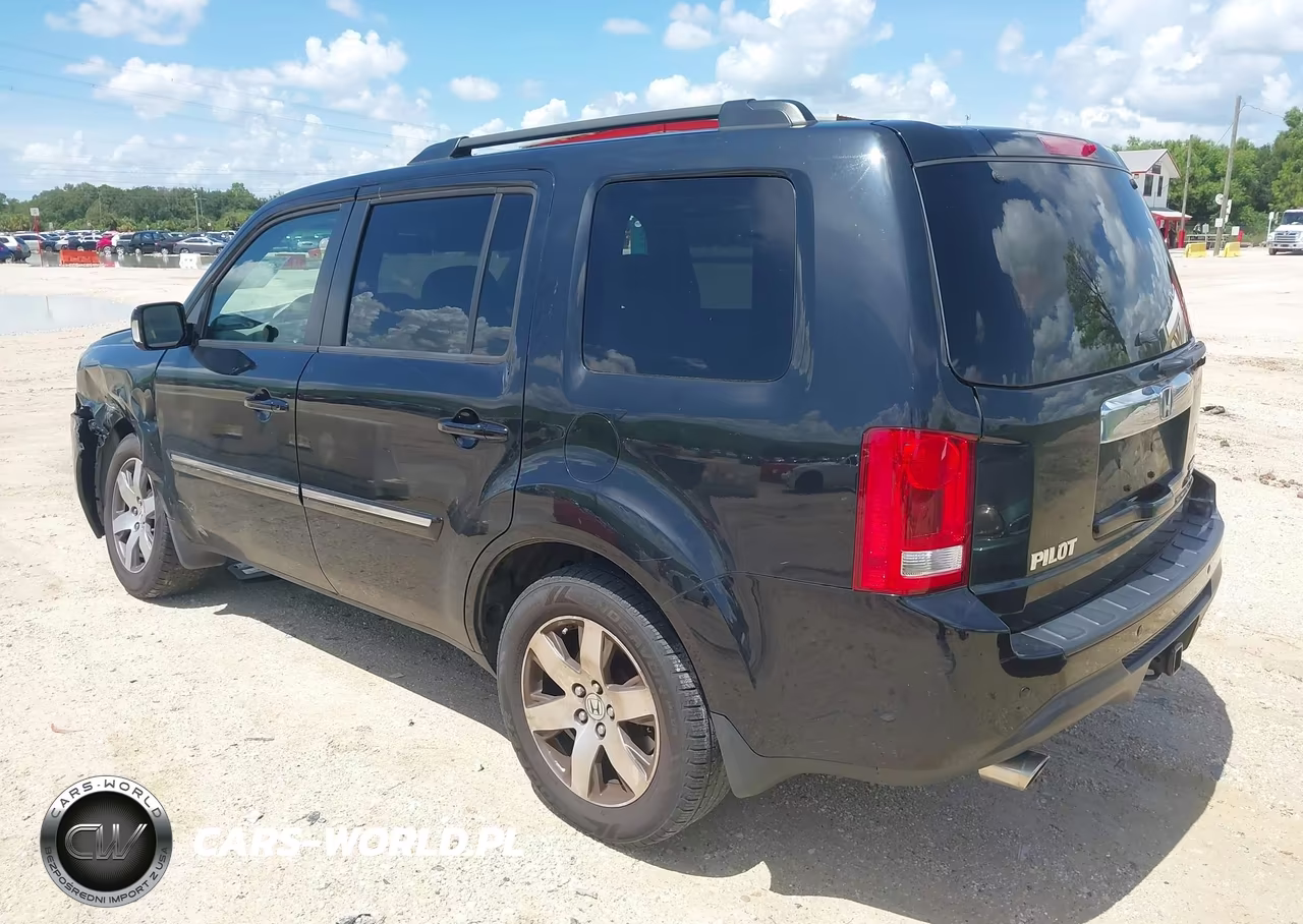 2013 Honda Pilot Touring VIN:5FNYF4H97DB043401 - 3