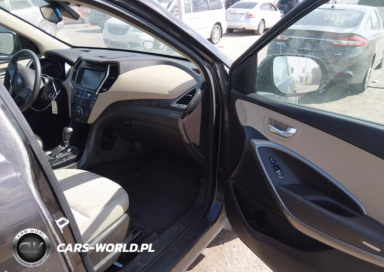 2019 Hyundai Santa Fe Xl Se VIN:KM8SM4HFXKU300939 - 5