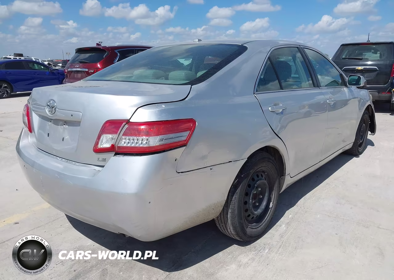 2010 Toyota Camry Le VIN:4T1BF3EK5AU065838 - 4