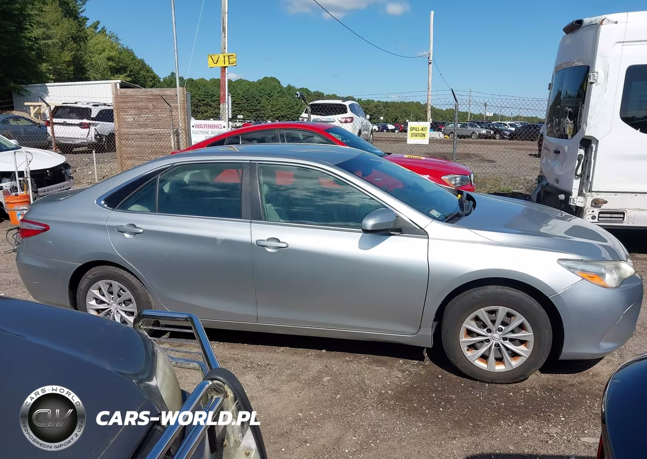 2016 Toyota Camry Le VIN:4T4BF1FK6GR571535 - 13