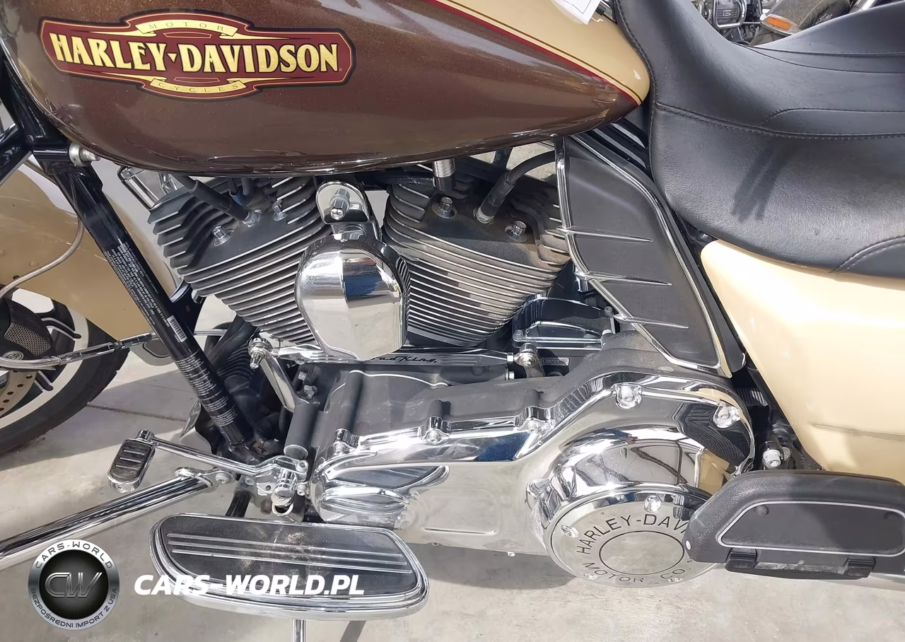 2014 Harley-Davidson Flhr Road King VIN:1HD1FBM18EB622101 - 9