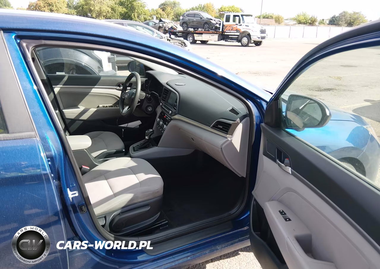 2020 Hyundai Elantra Sel VIN:5NPD84LF8LH560759 - 5