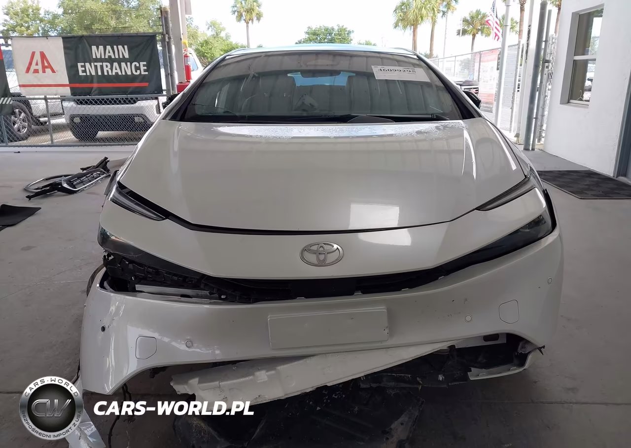 2024 Toyota Prius Xle VIN:JTDACAAU2R3048582 - 17