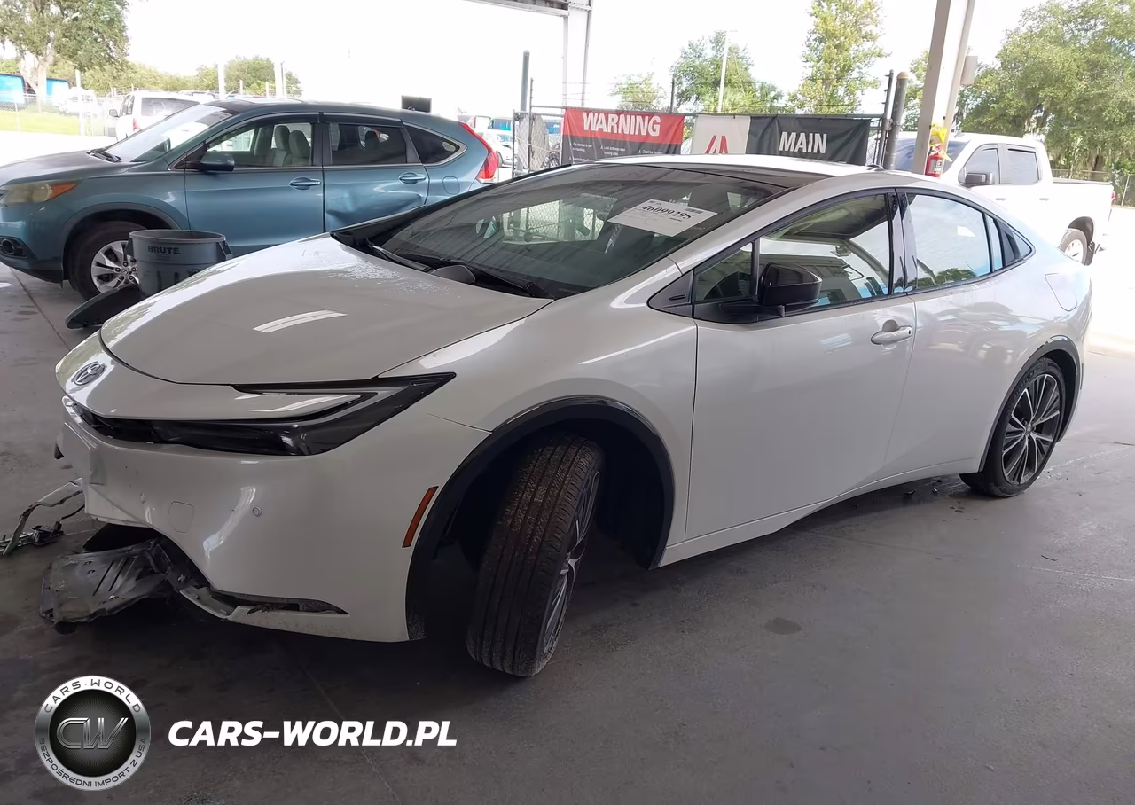 2024 Toyota Prius Xle VIN:JTDACAAU2R3048582 - 2