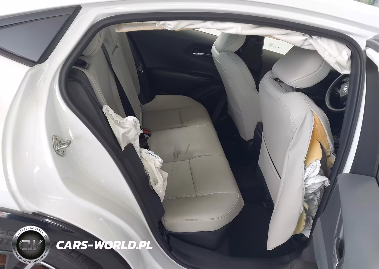 2024 Toyota Prius Xle VIN:JTDACAAU2R3048582 - 8