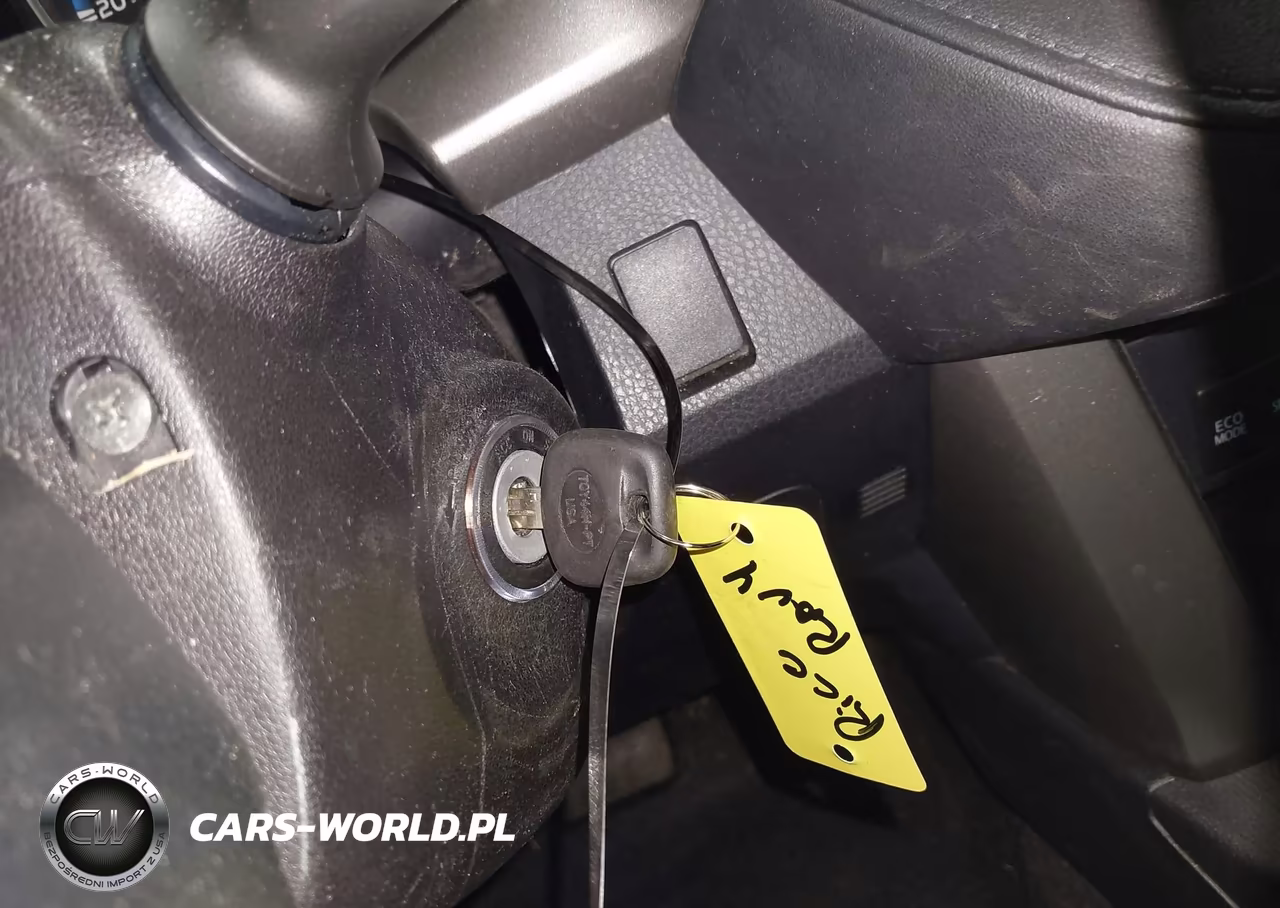 2018 Toyota Rav4 Le VIN:2T3ZFREV9JW507250 - 11