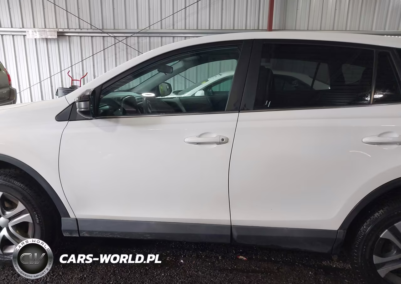 2018 Toyota Rav4 Le VIN:2T3ZFREV9JW507250 - 15