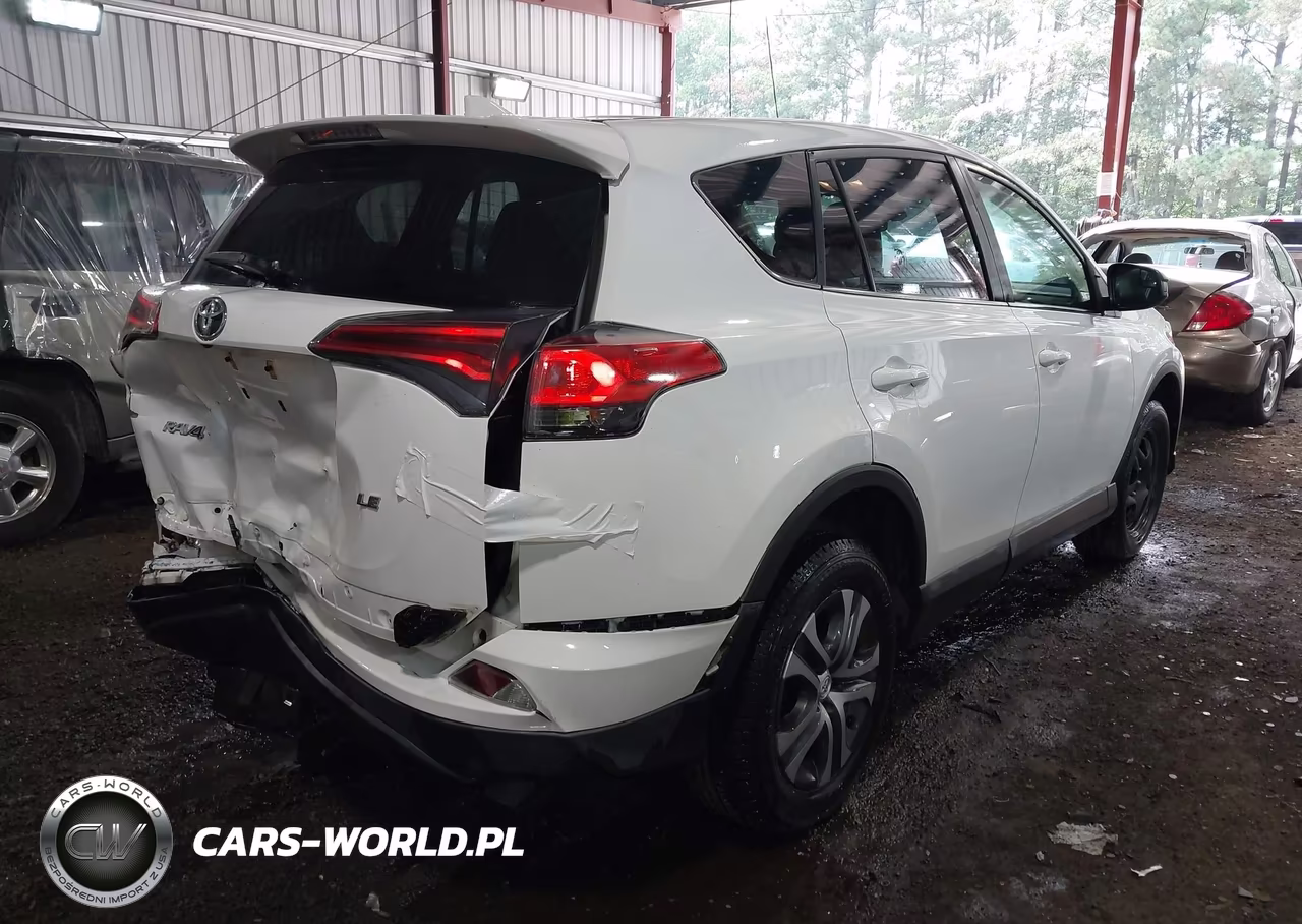 2018 Toyota Rav4 Le VIN:2T3ZFREV9JW507250 - 4
