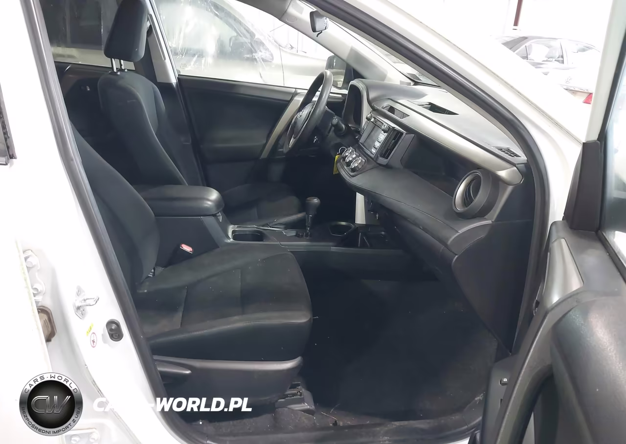 2018 Toyota Rav4 Le VIN:2T3ZFREV9JW507250 - 5