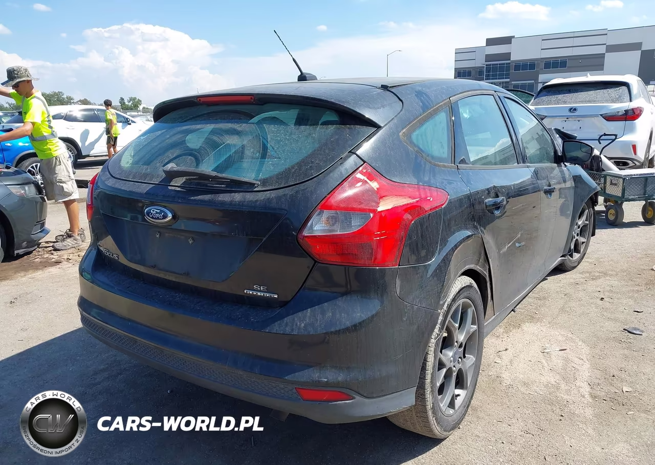 2013 Ford Focus Se VIN:1FADP3K28DL344179 - 4