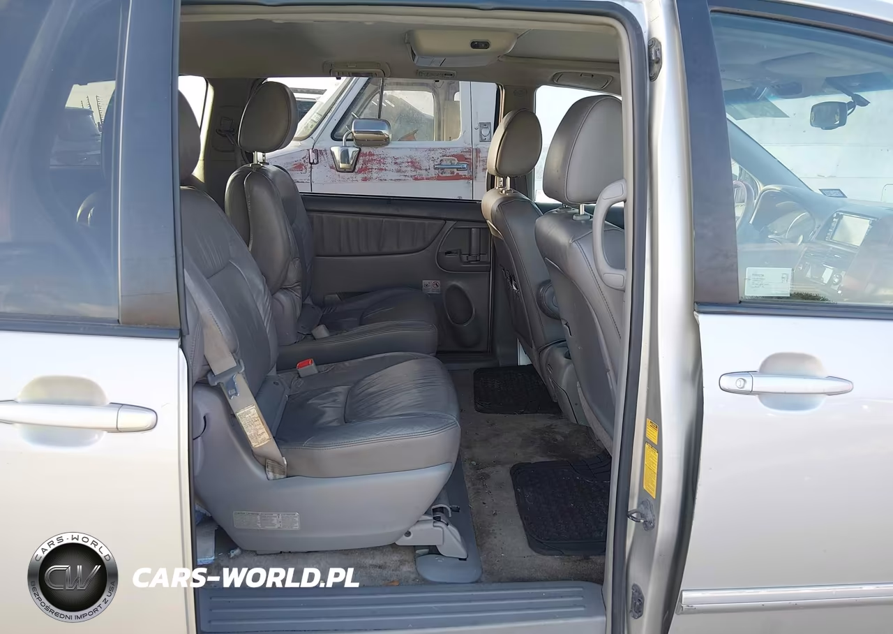 2010 Toyota Sienna Limited VIN:5TDDK4CCXAS032736 - 8