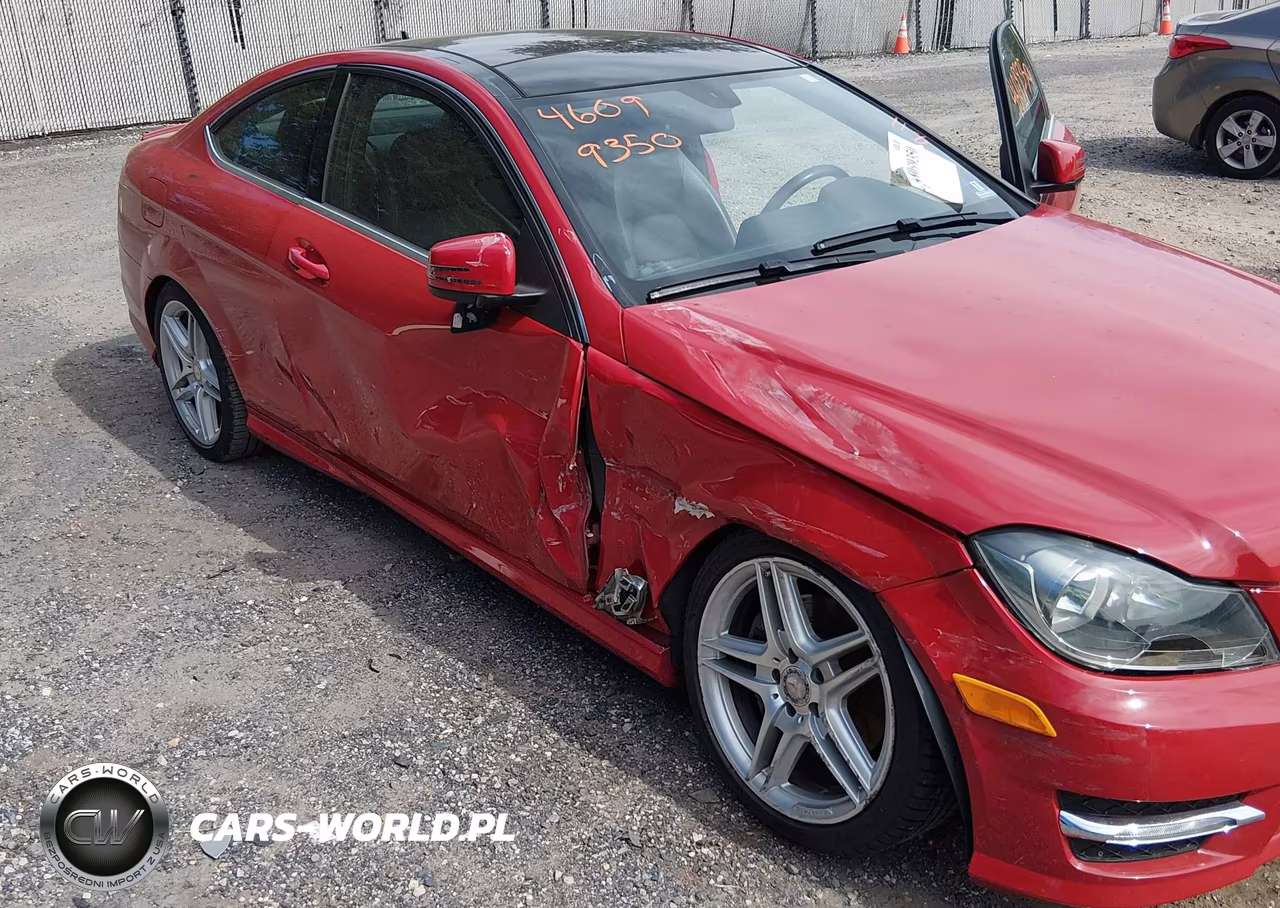 2015 Mercedes-Benz C 350 Sport 4Matic VIN:WDDGJ8JB4FG361960 - 17