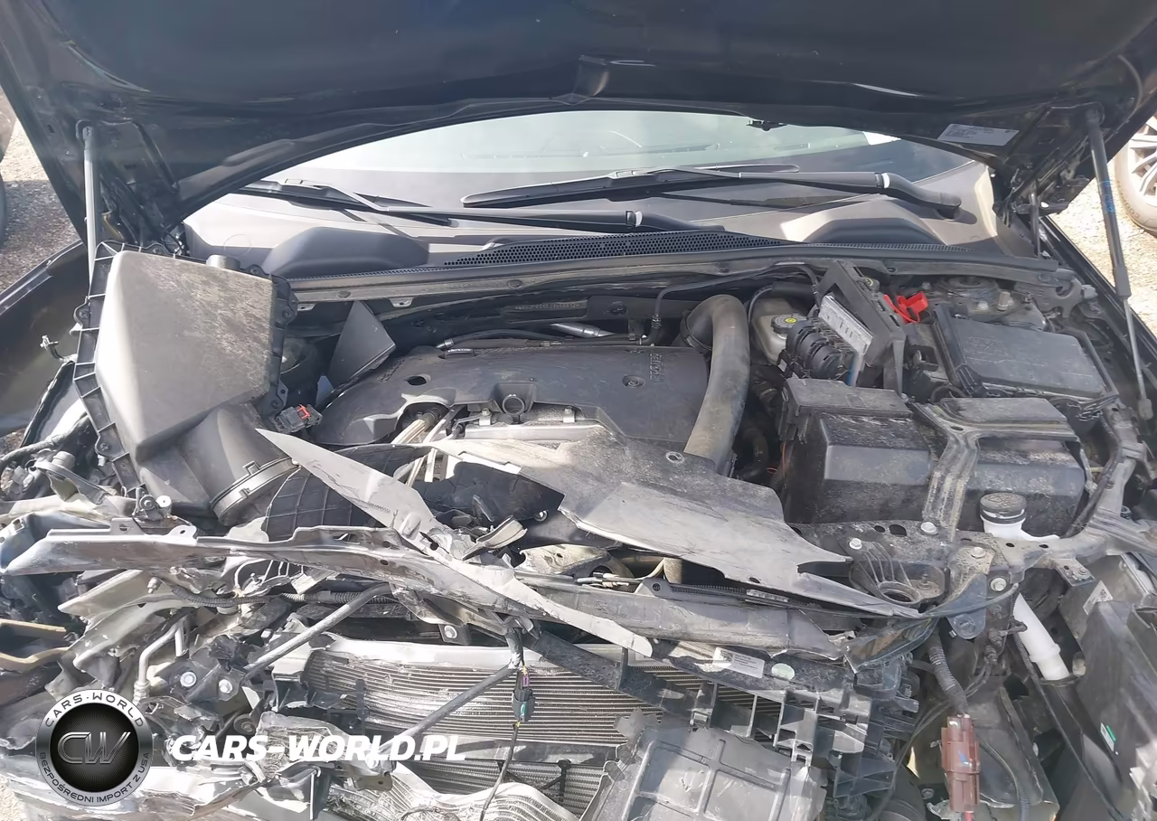 2018 Buick Regal Sportback Essence VIN:W04GP6SX5J1056612 - 10