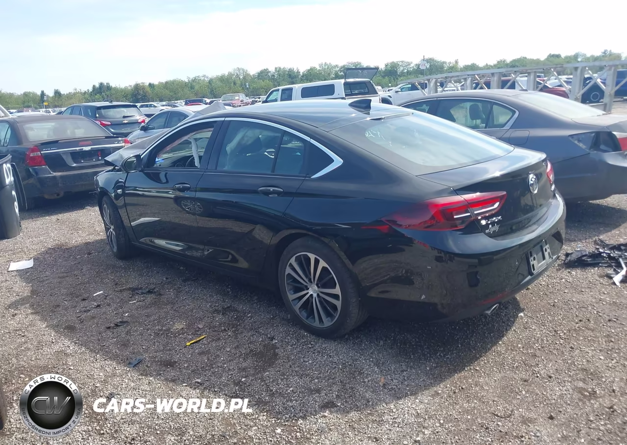 2018 Buick Regal Sportback Essence VIN:W04GP6SX5J1056612 - 3