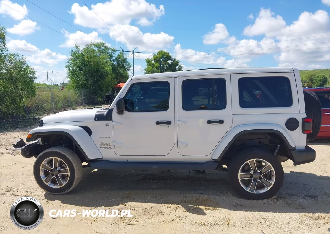 2020 Jeep Wrangler Unlimited Sahara 4X4 VIN:1C4HJXEN8LW128825 - 15
