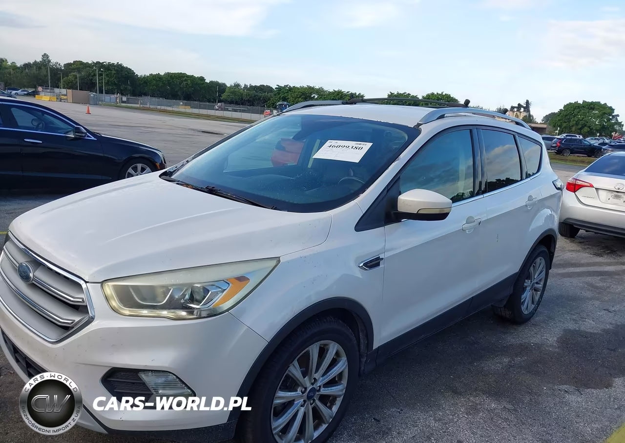 2017 Ford Escape Titanium VIN:1FMCU0J96HUD35066 - 13