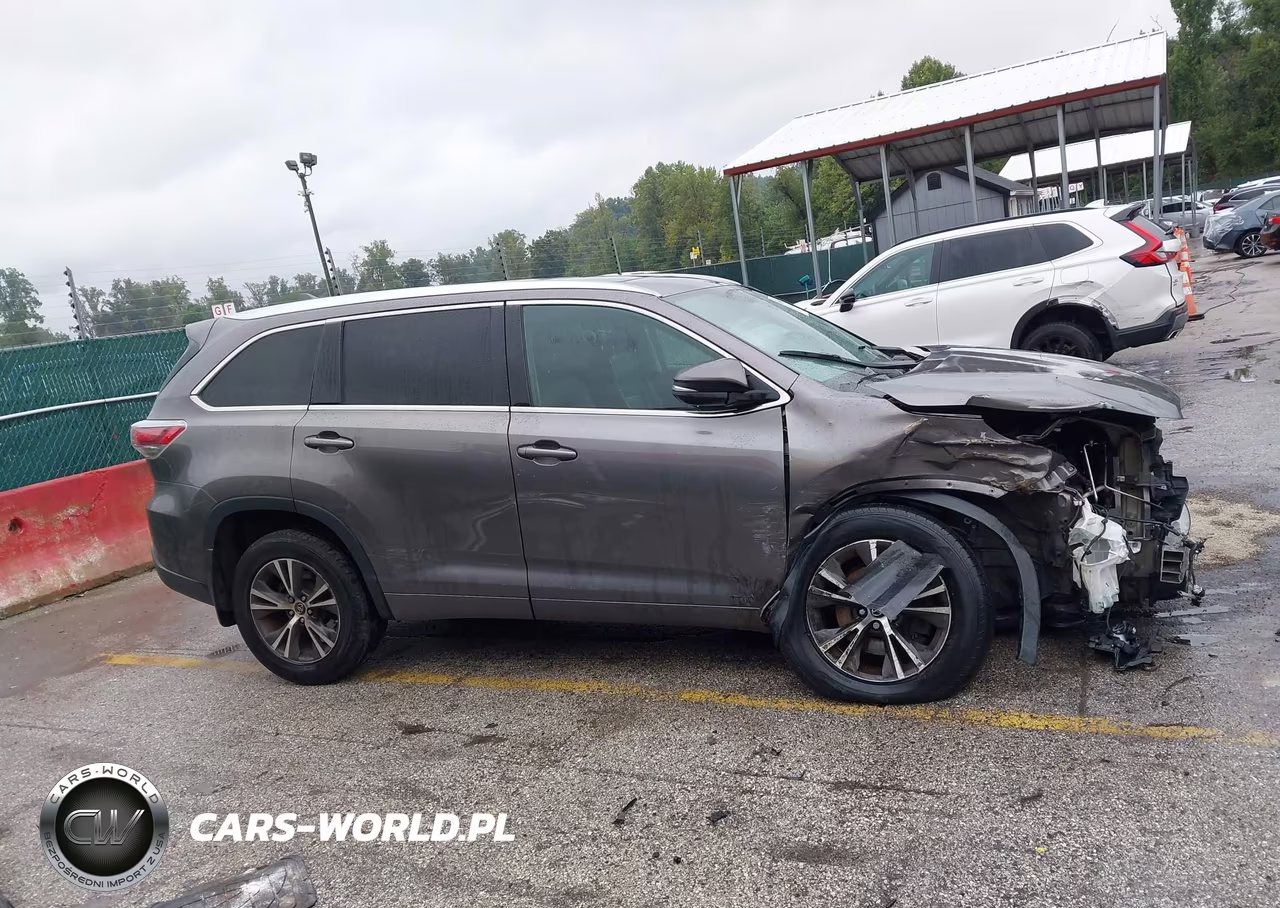 2016 Toyota Highlander Xle V6 VIN:5TDJKRFH7GS310489 - 14