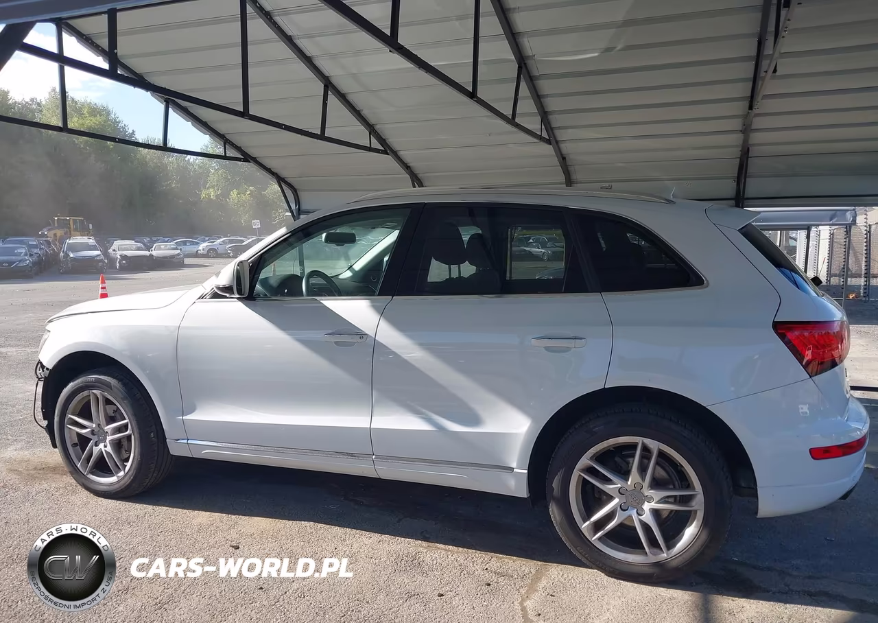2017 Audi Q5 2.0T Premium VIN:WA1L2AFP0HA037244 - 14