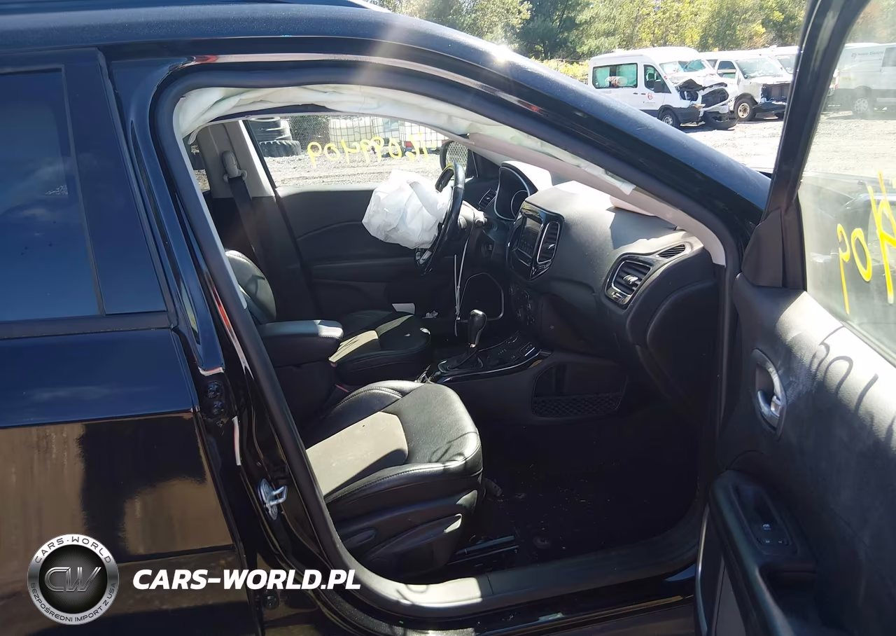2020 Jeep Compass Altitude 4X4 VIN:3C4NJDBBXLT149998 - 5