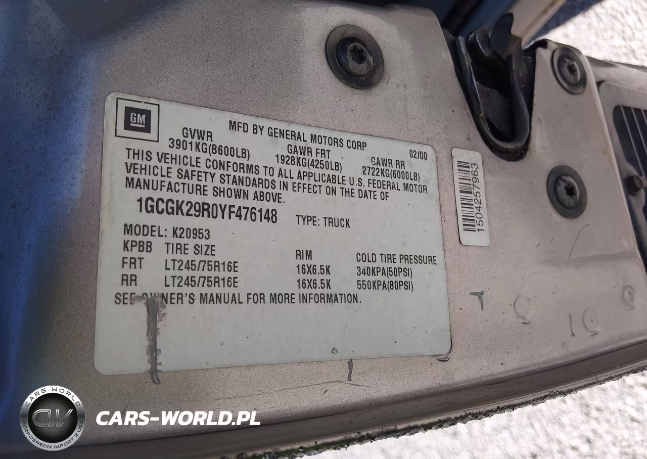 2000 Chevrolet K2500 VIN:1GCGK29R0YF476148 - 9